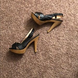 🤷🏼‍♀️ SOLD 🤷🏼‍♀️ Black Charlotte Russe Heels